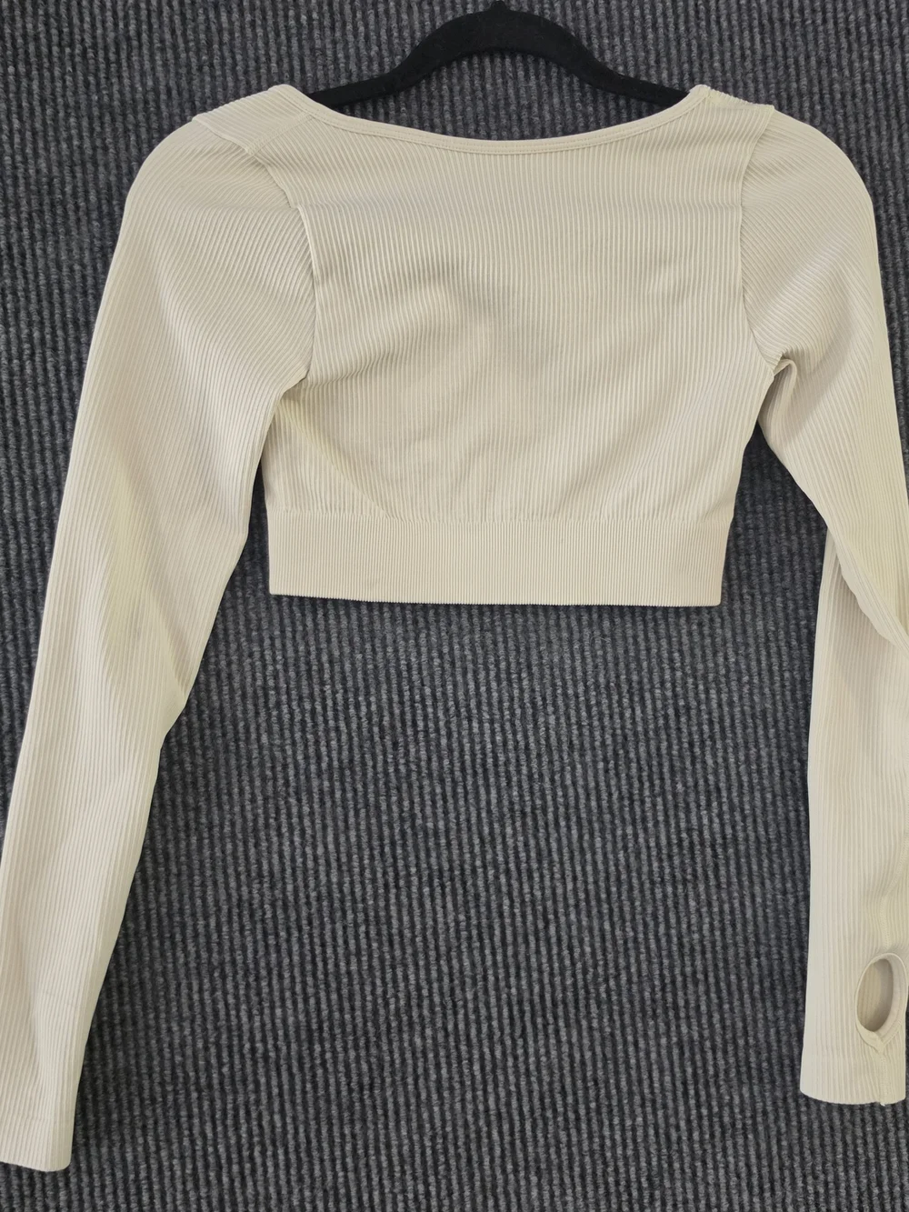 N/A stylish cream